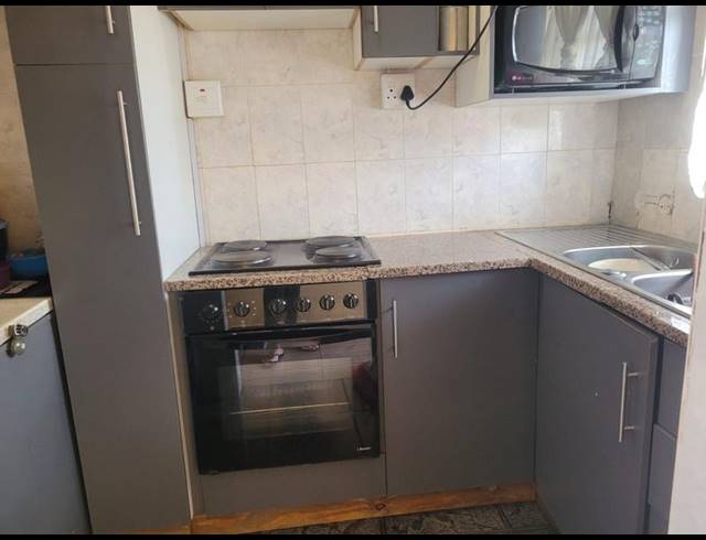 2 BEDROOM APARTMENT FOR SALE IN MONTCLAIR